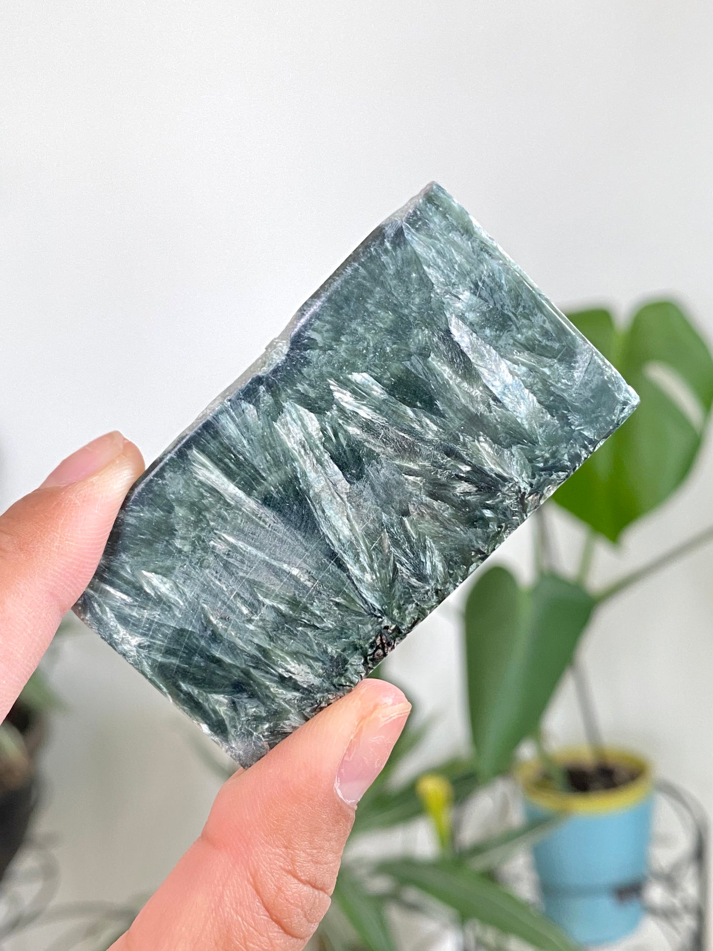 Small Seraphinite Slabs