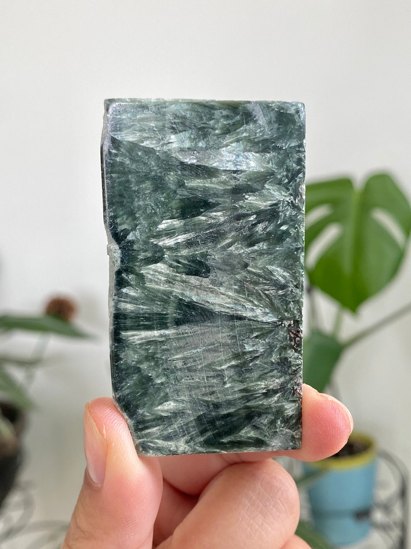 Small Seraphinite Slabs