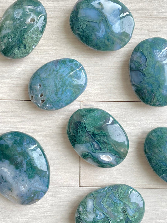 Moss Agate Palm Stones